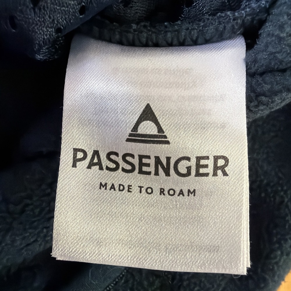 Passenger Men's Set Off Recycled Polar 1/4 Zip Fleece Pullover XL Blue Yellow - Picture 10 of 13